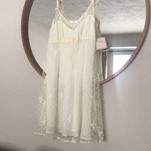 Gorgeous Ivory Lace Lingerie🤍 Sz L. New With Tag.
